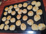 Una foto de pancitos de queso