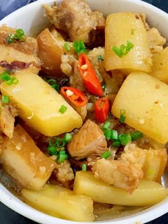 Hình của món Thịt kho củ cải.