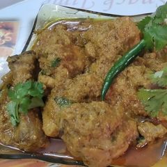 A picture of Dhaniya chicken.