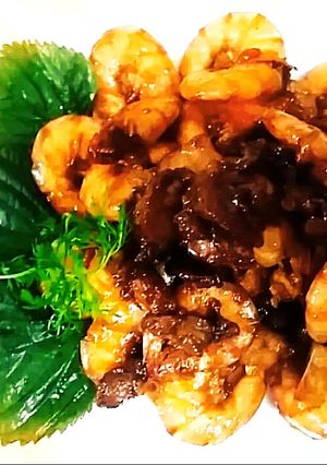 Hình của món Tôm rang thịt ba chỉ.