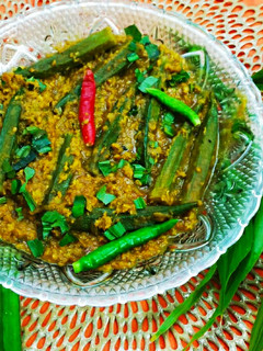 ডালদিয়ে ঢেঢ়শ(Ochra with lentils)। রেসিপির প্রধান ছবি