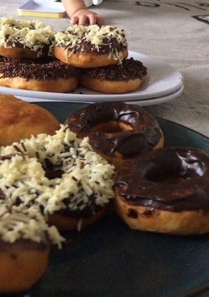 Foto resep Donat lembut dengan dan tanpa diuleni