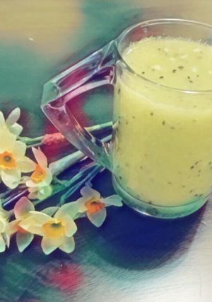عکسی از دستور معجون کیویار (کیوی+خیار)