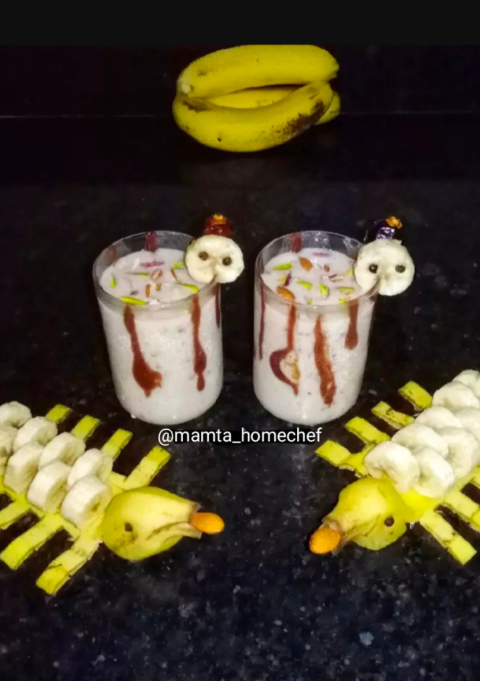 A picture of Dates Banana Smoothie.