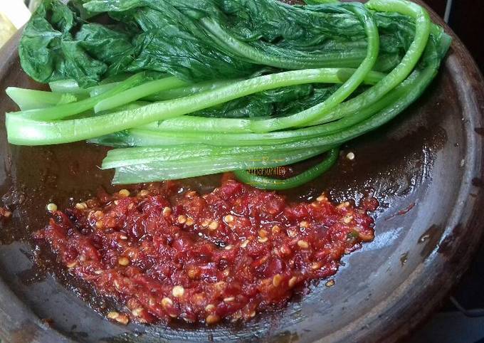 Sambal Mentah Lalap Sawi #PekanInspirasi#BikinRamadhanBerkesan