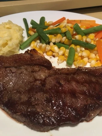 Cara Mudah Membuat Resep Home made Steak with mushroom sauce😊 yang  Bikin Ketagihan Anti Ribet, Sempurna