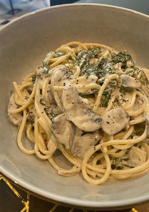 Foto resep Spaghetti Jamur & Bayam Creamy