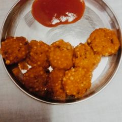 A picture of Sabudana tikki.