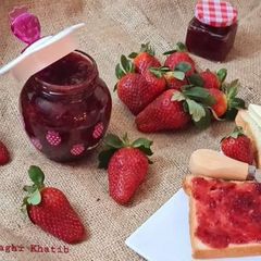 A picture of Strawberry jam.