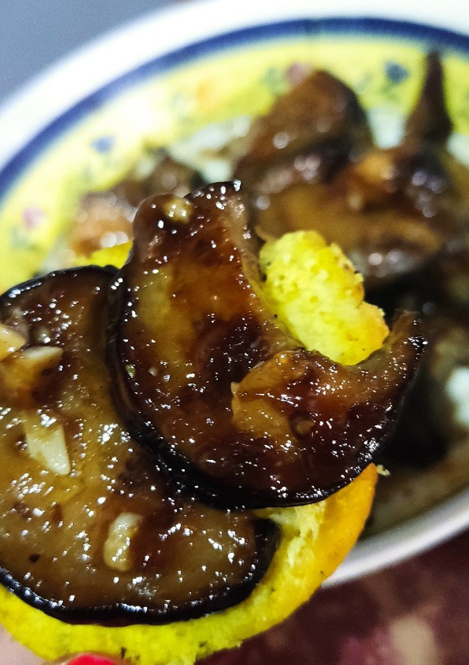 Una foto de Berenjenas con salsa agridulce vegano 🌱 Sin tacc 🔴