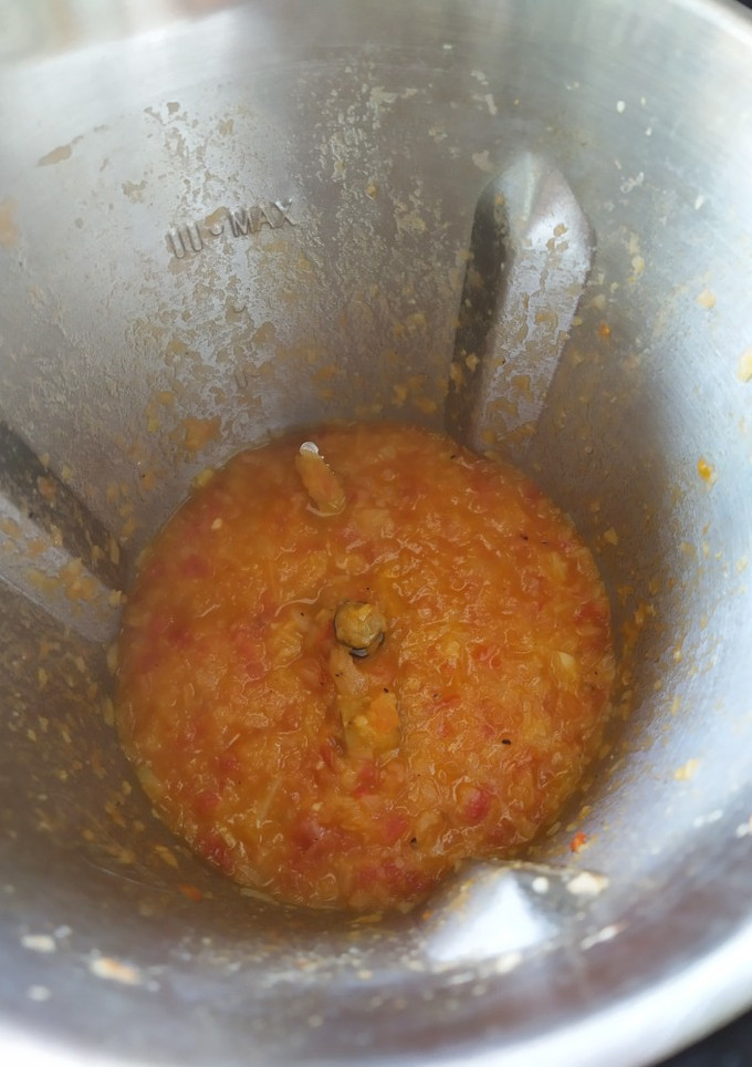 Una foto de Sofrito para fideuá. Robot mambo