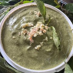 A picture of No cheese pesto sauce 😋.