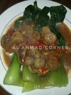 Foto resep Pokcoy siram saus jamur pedessss mantaap