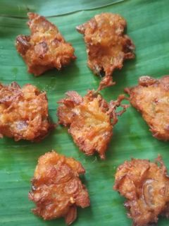 சேமியா பக்கோடா (Semiya pakoda recipe in tamil) செய்முறை முக்கிய புகைப்படம்