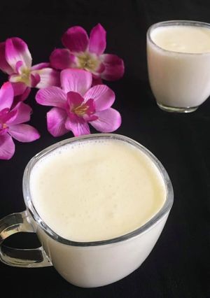 A picture of Plain Sweet Lassi.