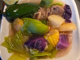 Caldo Blanco de Res con Vegetales
