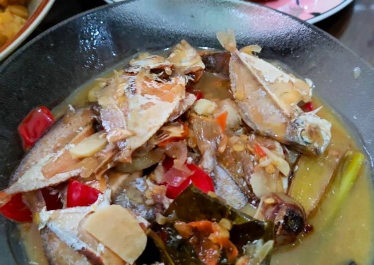 Resep Ikan asin cabe merah yang Menggugah Selera