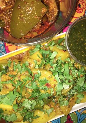 A picture of Achari Aloo.