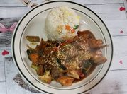 Una foto de chapsui de cerdo