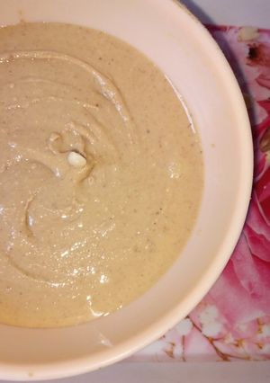 A picture of Homemade peanut butter.