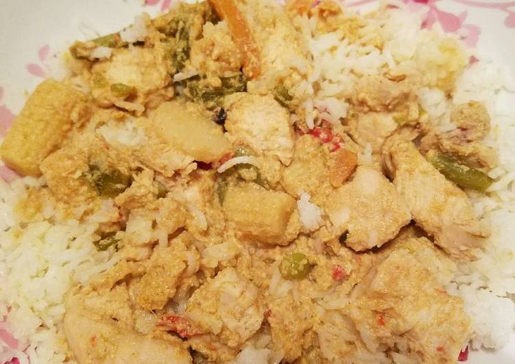 My Daughter love Slow cooker curry chicken and vegetables