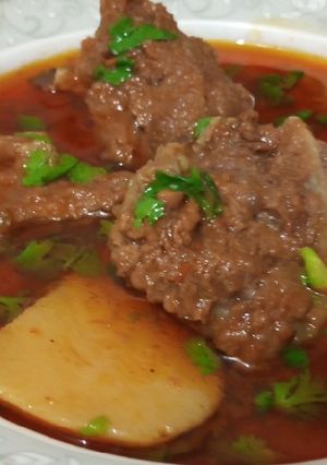 A picture of Aloo mutton.