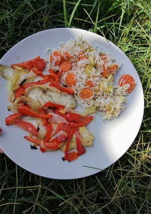 Foto principal de Merluza al horno con cebolla y pimiento