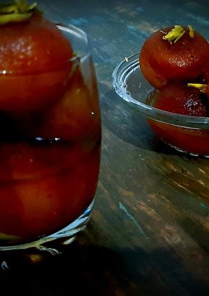 A picture of Bread ke gulab jamun.
