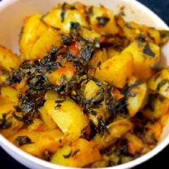 A picture of Aloo Methi dry sabzi.