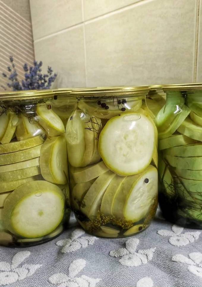 Мариновані кабачки