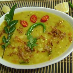 A picture of Varan (Maharashtrian Dal).