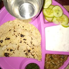 A picture of Desi Thali.