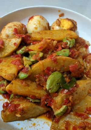 Foto resep Balado Telur Kentang Pete😍