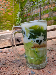 Foto resep Es alpukat cincau gula aren