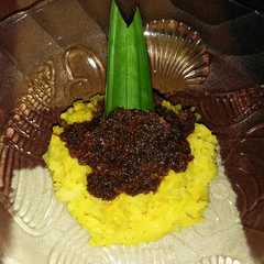 รูปของ Pulut Kuning Inti Kelapa