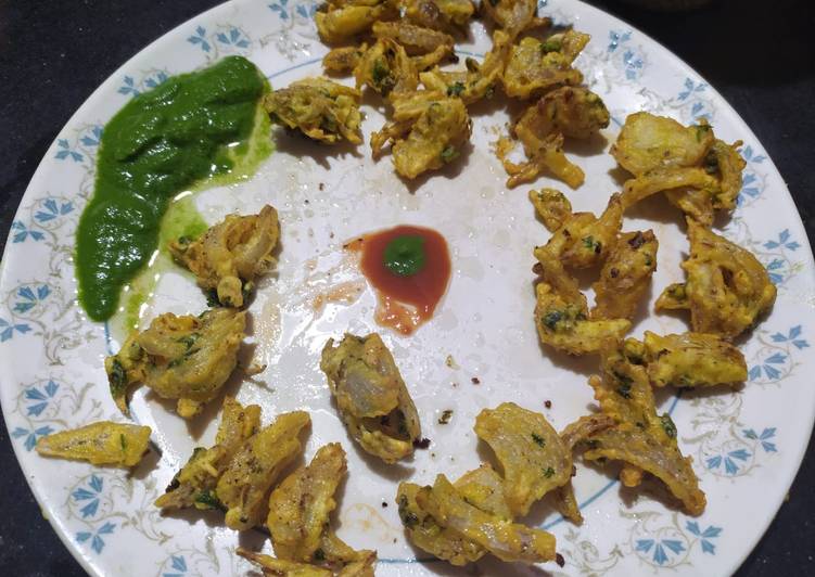 Step-by-Step Guide to Make Quick Green chilli onion fritters