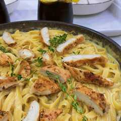 فوتوتشيني بصدر رجاج مشوي 🍜-レシピのメイン写真