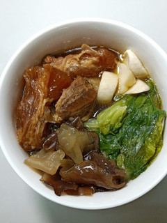 牛肉菇菇湯 的食譜成品照片