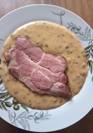 Lencsefőzelék füstölt tarjával recept fotója