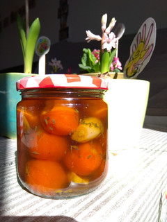 Una foto de Tomates cherry confitados en olla lenta