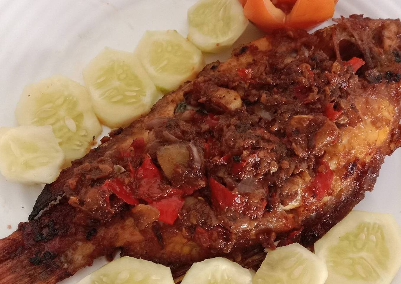 304. Ikan nila bakar bumbu Jimbaran