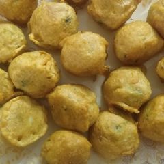 Balls pakora A picture of Balls pakora.