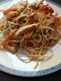 Una foto de Spaguettis con ras el hanout