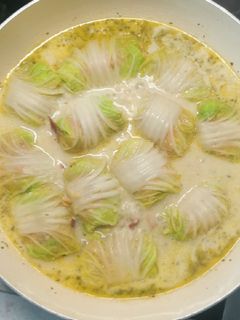 Kínai kel rolád sonkás szószban recept fotója