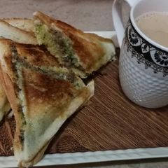 A picture of Malai Qema sandwich.