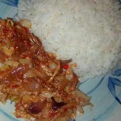 A picture of Rice with cabbage sauce.