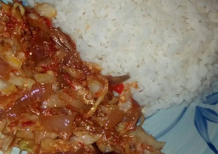 How to Make Homemade Rice with cabbage sauce