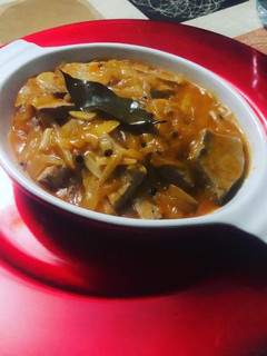 Una foto de Atún rojo en salsa