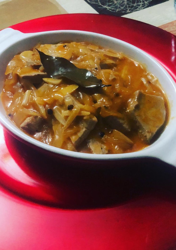 Una foto de Atún rojo en salsa