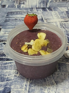 Una foto de Smoothie marrón aprovechamiento